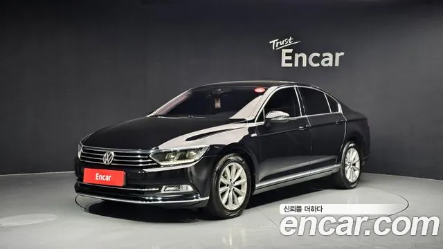 Volkswagen Passat 2018 — фото 1