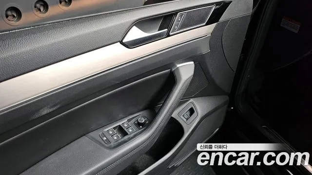 Volkswagen Passat 2018 — фото 13