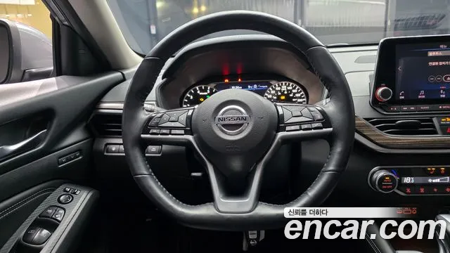 Nissan Altima 2019 — фото 13