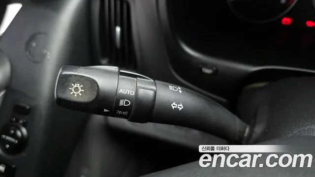 Hyundai Starex 2017 — фото 17
