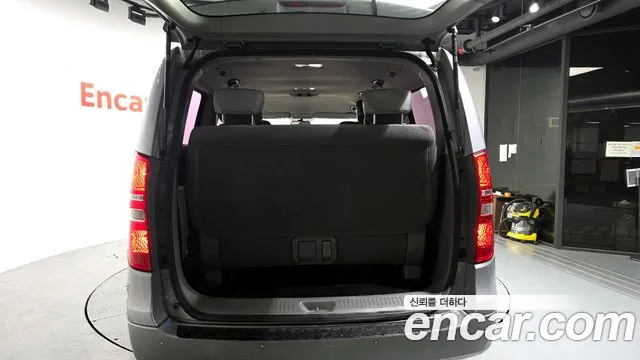 Hyundai Starex 2017 — фото 20