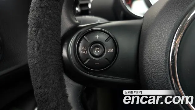 Mini Clubman 2018 — фото 18