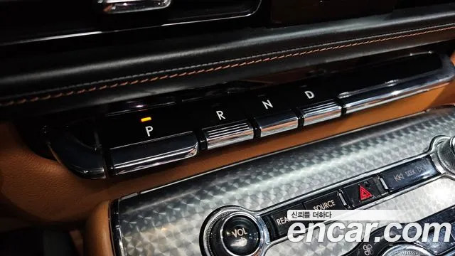 Lincoln Aviator 2020 — фото 9