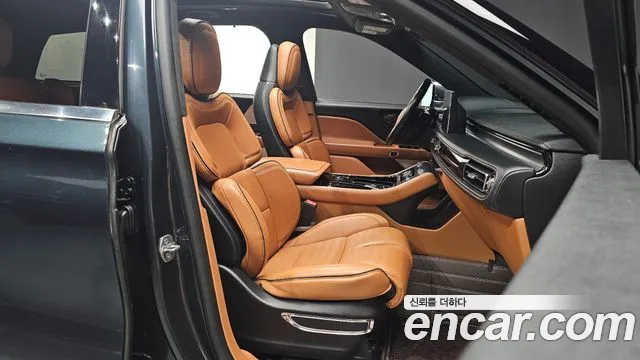 Lincoln Aviator 2020 — фото 10