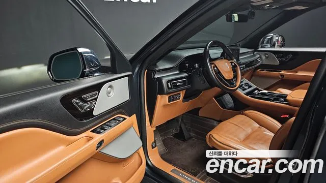Lincoln Aviator 2020 — фото 11