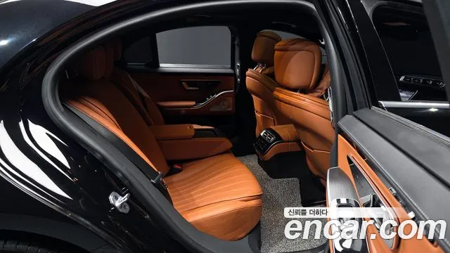 Mercedes-Benz S-Class 2025 — фото 12