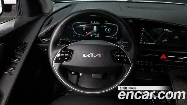 Kia Niro 2022 — фото 13