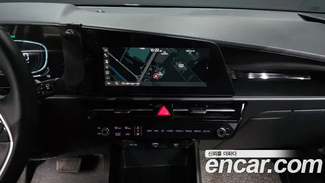 Kia Niro 2022 — фото 14
