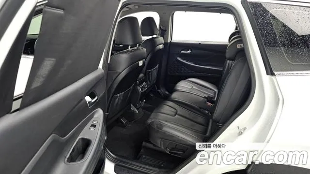 Hyundai Santafe 2021 — фото 12