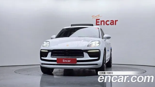 Porsche Macan 2022 — фото 3