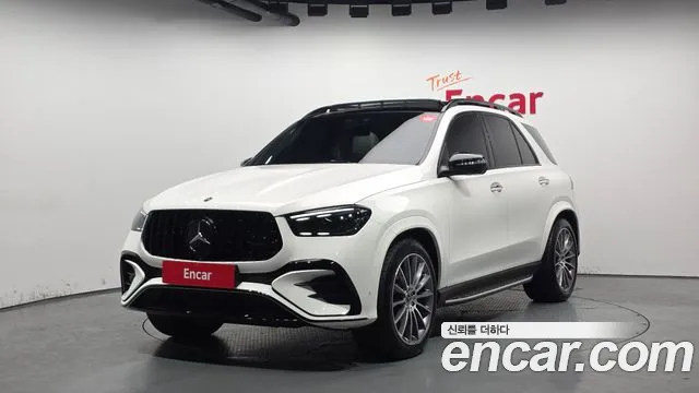 Mercedes-Benz GLE-Class 2024 — фото 1