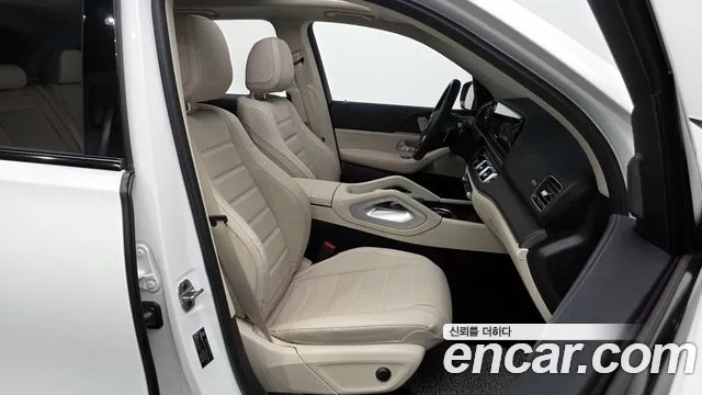 Mercedes-Benz GLE-Class 2024 — фото 11