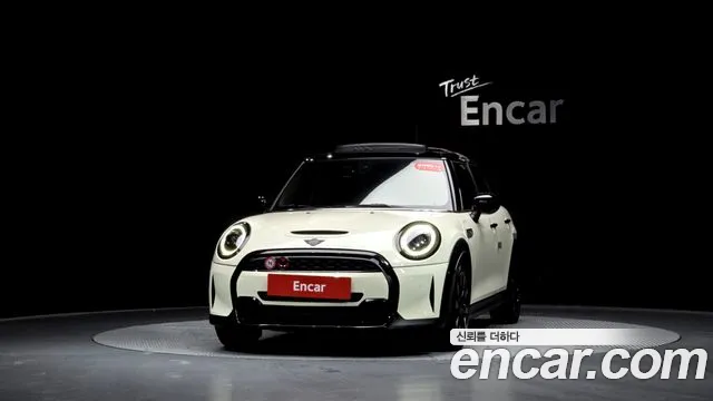 Mini Cooper 2022 — фото 2