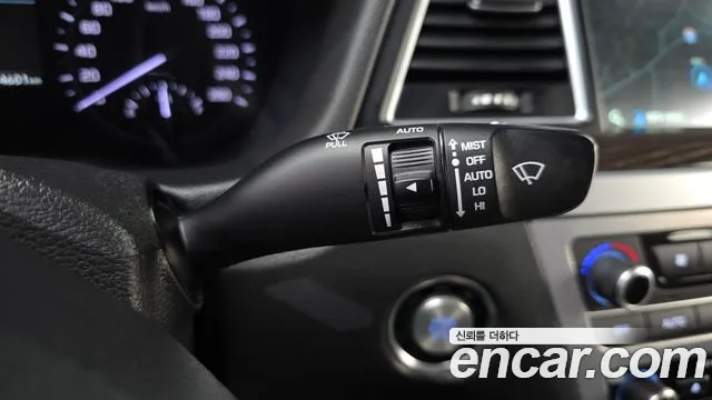 Genesis G80 2017 — фото 13