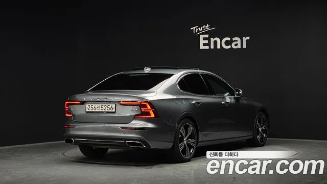 Volvo S60 2020 — фото 2