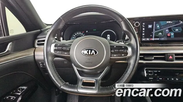 Kia K5 2021 — фото 11