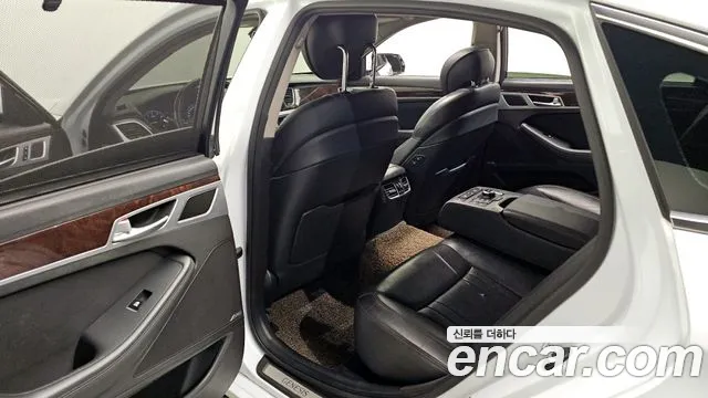 Hyundai Genesis 2015 — фото 11