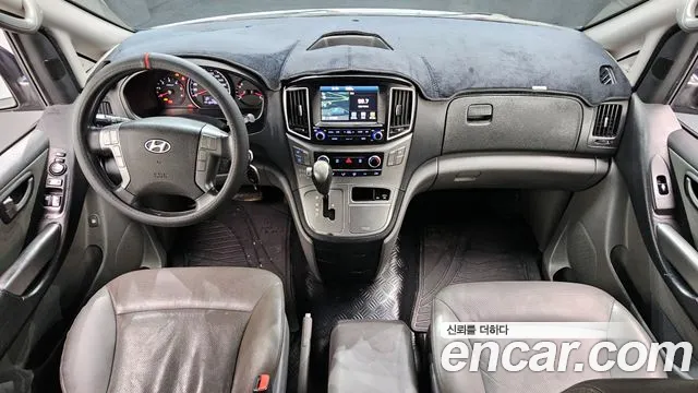 Hyundai Starex 2016 — фото 7