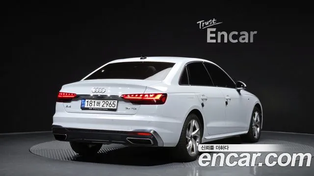 Audi A4 2022 — фото 2