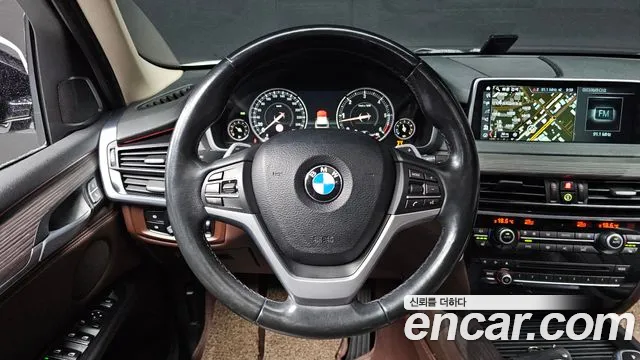 BMW X5 2017 — фото 13