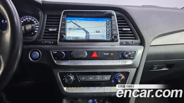 Hyundai Sonata 2018 — фото 15