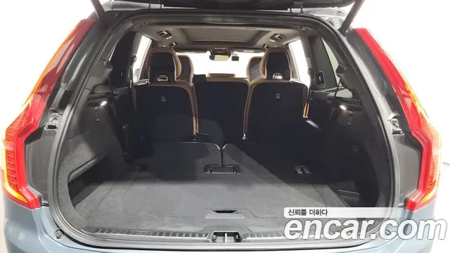 Volvo XC90 2022 — фото 20