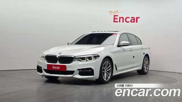 BMW 5-Series 2017 — фото 1