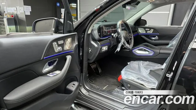 Mercedes-Benz GLE-Class 2026 — фото 11