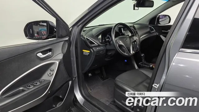 Hyundai Santafe 2016 — фото 10