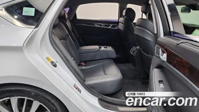 Hyundai Genesis 2016 — фото 12