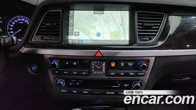 Hyundai Genesis 2016 — фото 15
