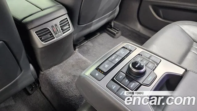 Hyundai Genesis 2016 — фото 18