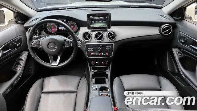 Mercedes-Benz GLA-Class 2017 — фото 7