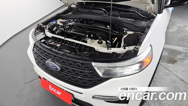 Ford Explorer 2020 — фото 6