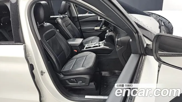 Ford Explorer 2020 — фото 12