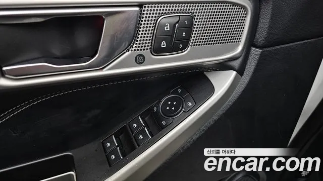 Ford Explorer 2020 — фото 13
