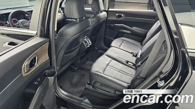Kia Sorento 2022 — фото 12