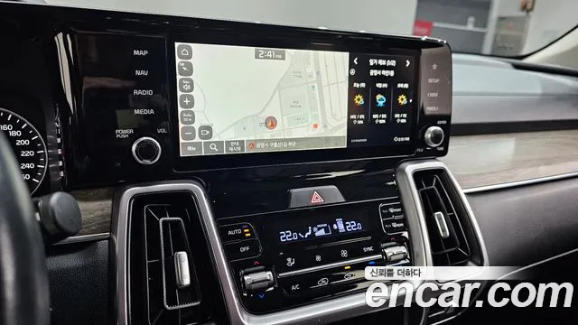Kia Sorento 2022 — фото 15