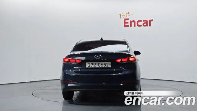 Hyundai AVANTE 2016 — фото 4