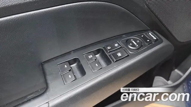 Hyundai AVANTE 2016 — фото 19