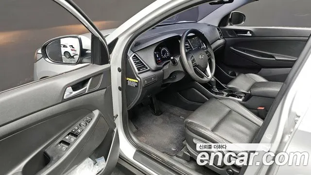 Hyundai Tucson 2016 — фото 12