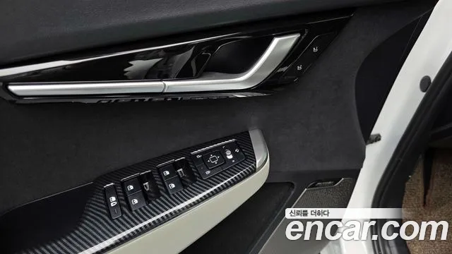 Kia EV6 2022 — фото 11