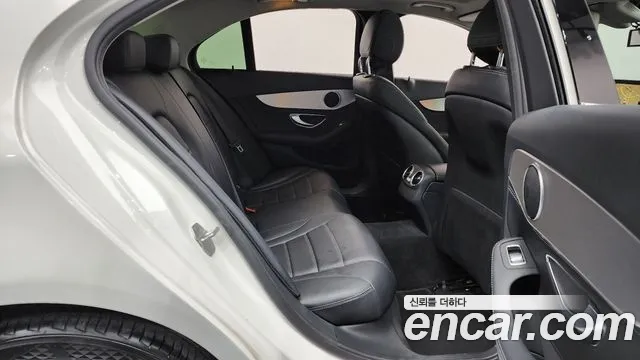 Mercedes-Benz C-Class 2015 — фото 12