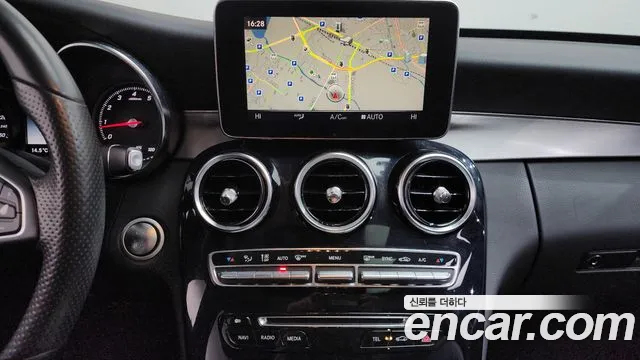 Mercedes-Benz C-Class 2015 — фото 14