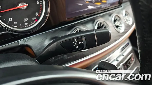 Mercedes-Benz E-Class 2018 — фото 8