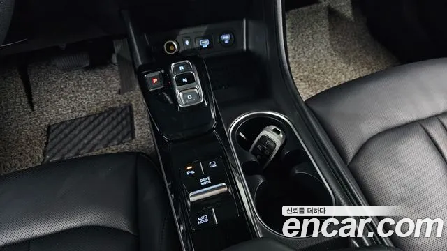 Hyundai Sonata 2020 — фото 9
