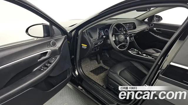 Hyundai Sonata 2020 — фото 11