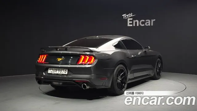 Ford Mustang 2019 — фото 2