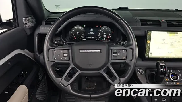 Land Rover Defender 2023 — фото 13