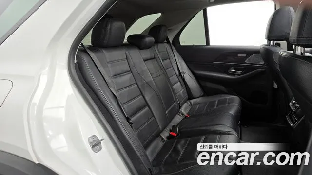Mercedes-Benz GLE-Class 2021 — фото 12